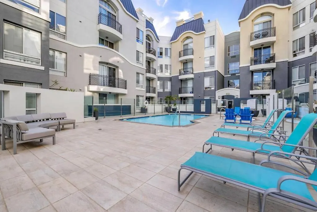 Zircon Zen - Quiet Retreat 2Br Pool, Jacuzzi Marina Apartment Los Angeles