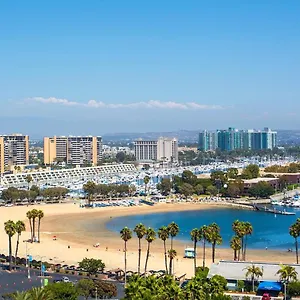 Marina Life: Smell The Sea, Feel The Breeze Apartment